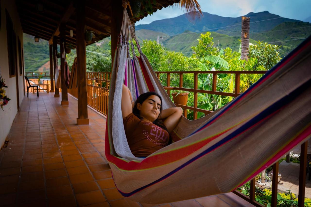 Hostal Jardin Escondido Vilcabamba Extérieur photo